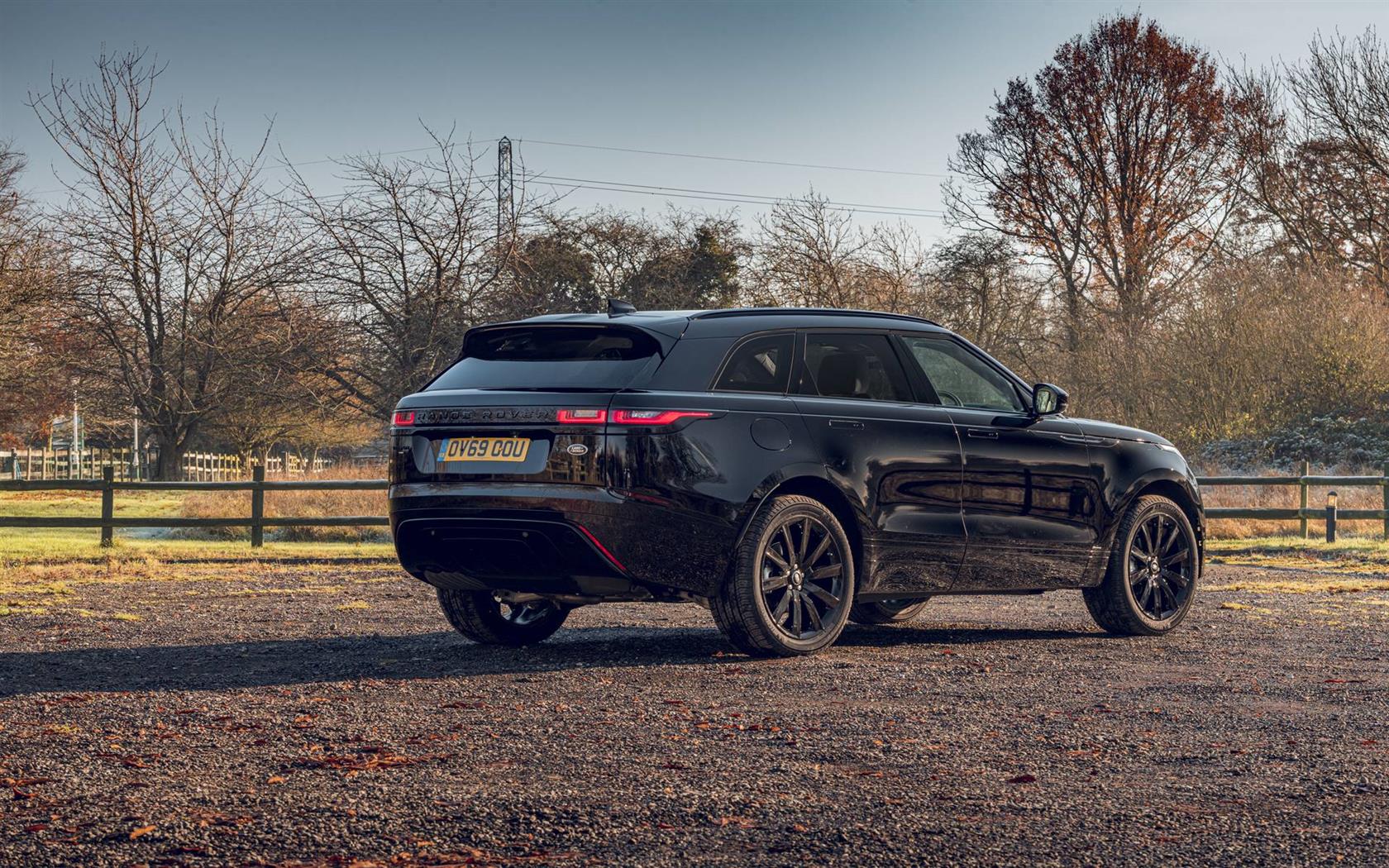 2020 Land Rover Range Rover Velar R-Dynamic Black